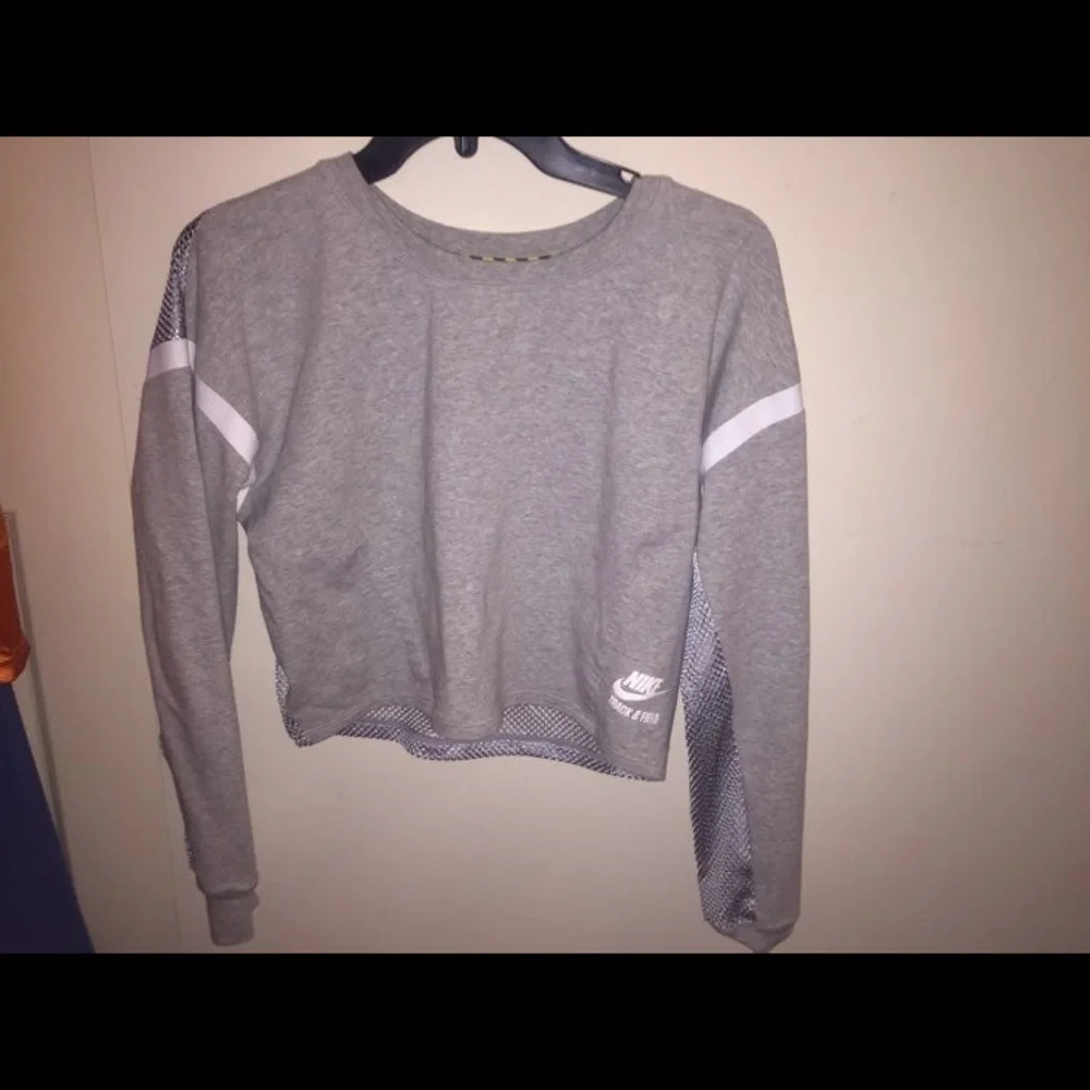 Nike sweatshirt top - Picture 6 of 7